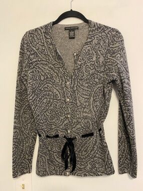 Sarah Spencer Gray Knit Cashmere Blend Sweater, black velvet strap to adjust